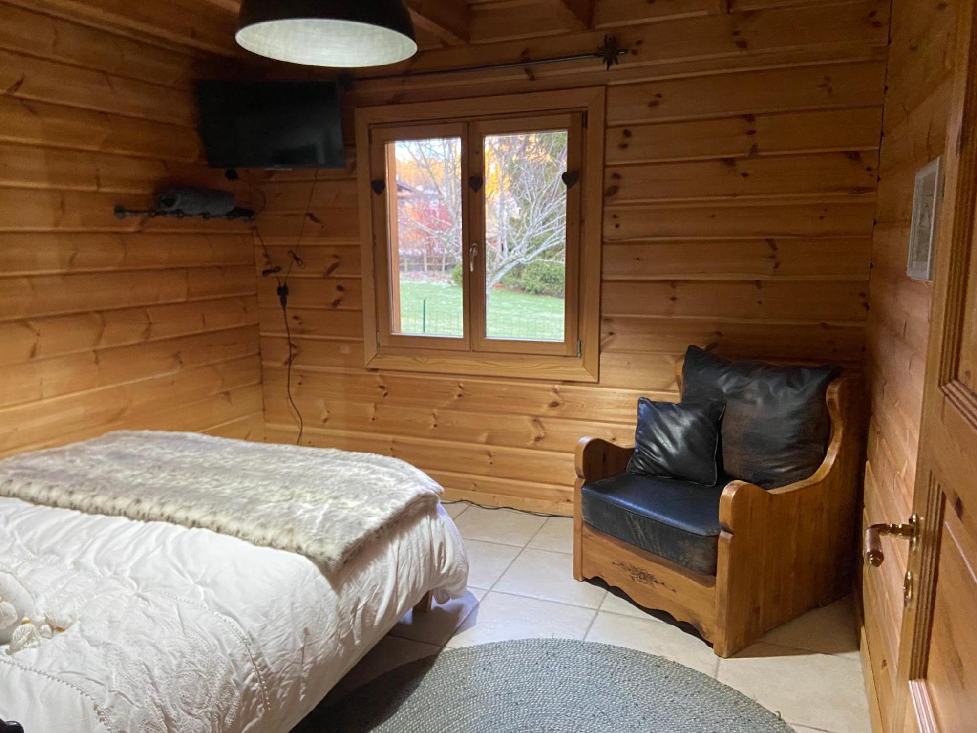Saint-Imier Les Savagnieres - Chambre Chez L Habitant מראה חיצוני תמונה